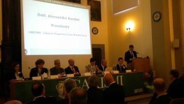 Sopra un momento del convegno di ieri al centro studi I Cappuccini e il nuovo presidente della Carismi Alessandro Bandini 