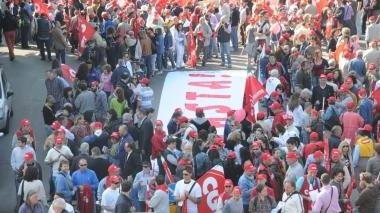 Un’immagine dello sciopero generale della Cgil venerdì 6 maggio