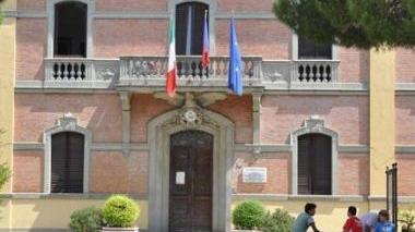 Al top resta il segretario comunale
