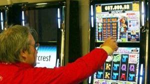 Operaio vince 162.000 euro alla slot machine