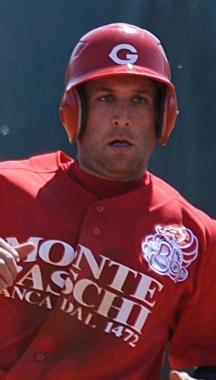 <b>INFORTUNATO</b> Luca Bischeri &egrave; uscito al 3&ordm; inning 