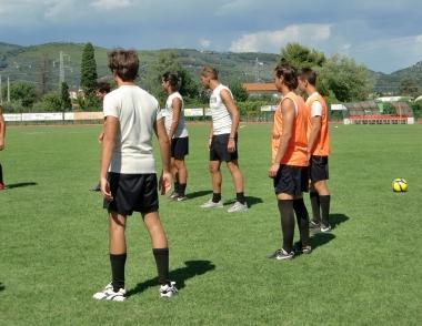 I giocatori del Cascina in una seduta di allenamento 
