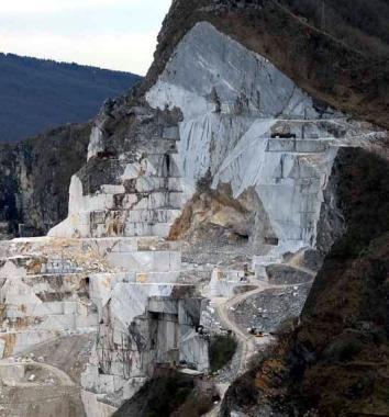 Uno scorcio delle cave   