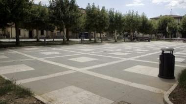 Nuovo look in piazza Battisti: previste due pensiline per attività commerciali