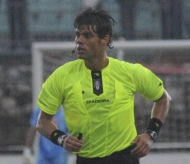 <b>ARBITRO</b> Luigi Nasca della sezione di Bari  