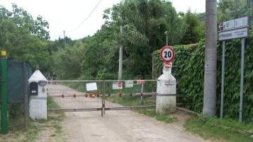 Niente biciclettata sulle Collinec'è un cancello che vieta il transito