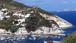 Montecristo, la mostra emigra a Ponza