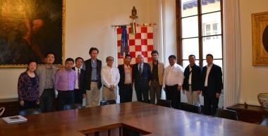 La delegazione ricevuta dal vicesindaco Tuci (al centro) 