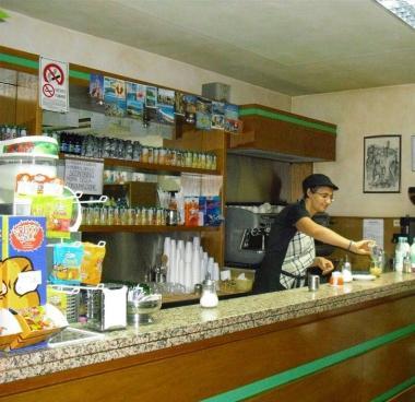 Il bar all’interno dell’ospedale “Lotti” d Pontedera