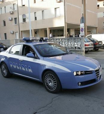 Nascondono la cocaina Polizia arresta un pusher l'altro scappa sulla A12