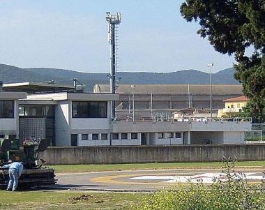 La piattaforma per latterraggio dellelicottero Pegaso realizzata al Carburo in attesa della nuova elisuperficie sul tetto dellospedale  