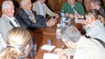 Un momento dell’incontro che si è svolto ieri in sala consiare