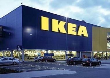 Un centro Ikea e a fianco il mercato delle Jare 