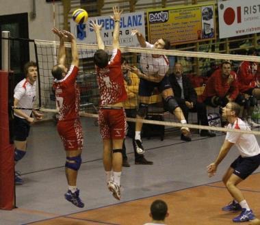 Tutto facile per il Volley Prato contro il Poggibonsi 