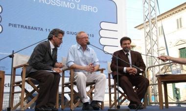 In alto Ken Follett e sotto Grossman lo scorso anno 