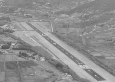 La pista di atterraggio dell’aeroporto di La Pila