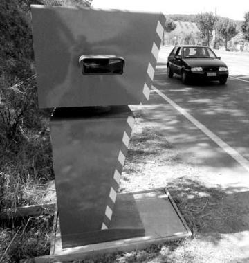 Una postazione fissa di autovelox