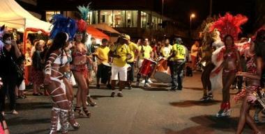 Unedizione del Carnevale estivo a Marina e una sfilata di moda sotto le stelle         