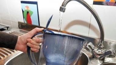 In piazza con Legambiente per la gestione dell'acqua