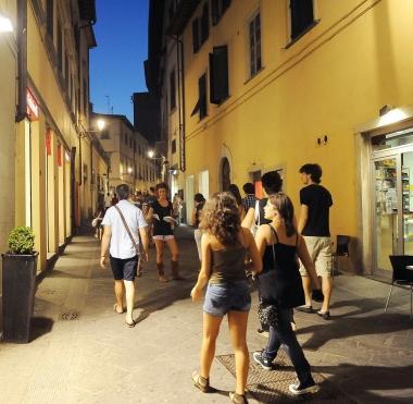 Una strada del centro storico
