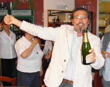 <b>BORGHI. </b>Festeggia dopo il voto 