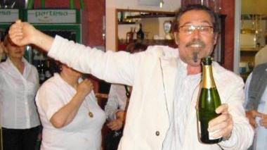 <b>BORGHI. </b>Festeggia dopo il voto