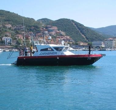 Barca a folle velocità Salvati due sub