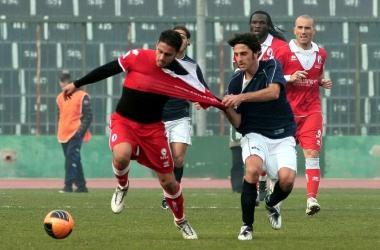 <b>RIMONTA. </b>In alto, gioia di Guidone in Pisa-Lucchese; a sin. Cavese- Pisa, la partita della svolta; sopra, Pagliari col superbomber Fanucchi 