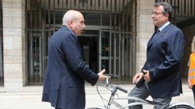 <b>LA DIFESA. </b>Ermindo Tucci (a sinistra) presidente di Gaia con il sindaco Luca Lunardini