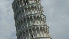 Sopra e a destra la Torre come appare oggi dopo i lavori di restauro
