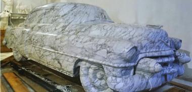 La splendida Cadillac di marmo    