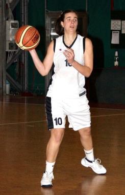 <b>MANO CALIENTE.</b> Elena Belli, migliore realizzatrice con 17 punti 