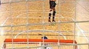 <b>DOLCI RICORDI.</b> Il golden gol di Davide Motaran nella finalissima di Coppa Italia a Valdagno: quel gol ha regalato il primo trofeo al Cgc Viareggio