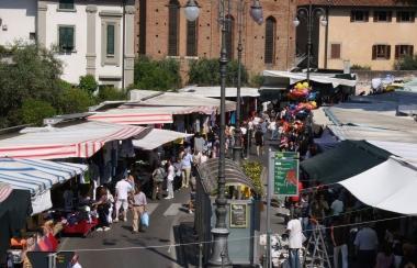 Folla alla Festa degli ambulanti