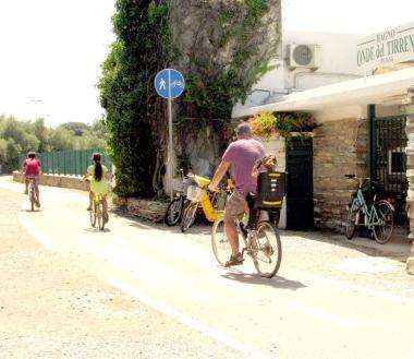 Il modo pi&ugrave; ecologico e meno costoso per andare al mare: la bicicletta 