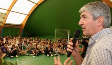 Paolo Rossi incontra gli studenti della Mazzei a Poggio - Le foto