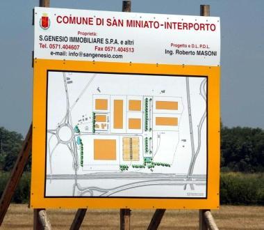 Il cartello che illustra il progetto interporto realizzato a San Donato di San Miniato   