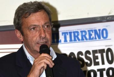 «Modifiche all'urbanistica e stop al porta a porta»