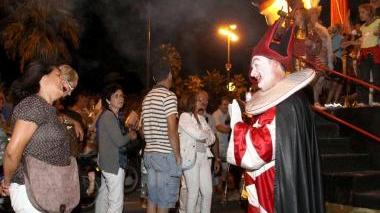 <b>BURLAMACCO TUTTO L’ANNO.</b> Carnevale estivo, estate 2011