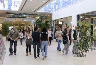 <b>AURELIA ANTICA </b>Linterno del centro commerciale 