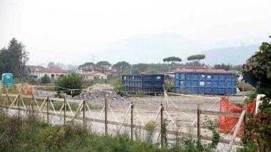 <b>SANITÀ. </b>L’area di viale Mattei dove sorgerà il nuovo Ospedale delle Apuane e sotto l’ospedale di Massa