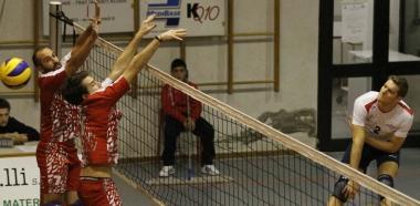 Unazione di gioco del Volley Prato impegnato nei playoff di serie C 