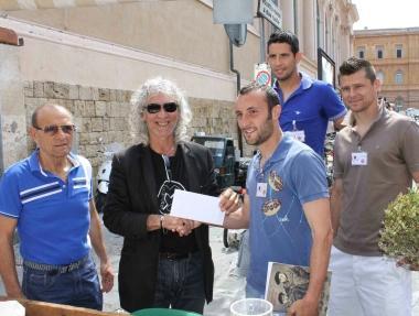 Amaranto in visita al mercato centrale