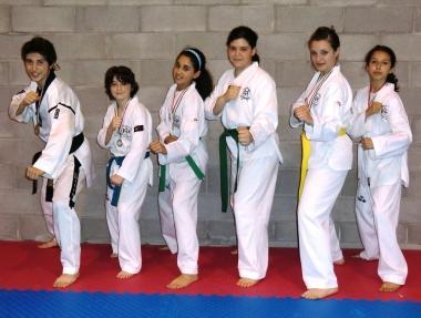 Le sei portacolori del Kin Sori Taekwondo in gara a Genova 
