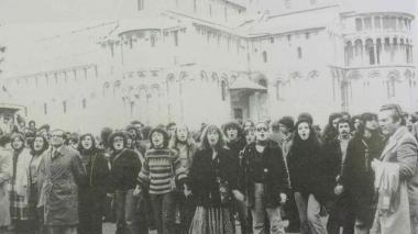 Al centro in un corteo femminista degli anni ’70