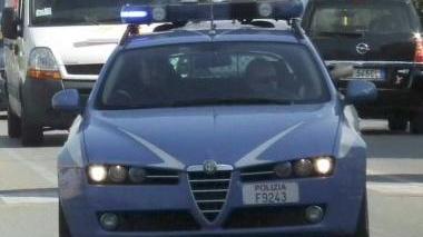 <strong>POLIZIA</strong> Indagini della squadra mobile