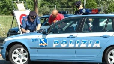Autofficina abusiva sequestrata dalla Polizia stradale