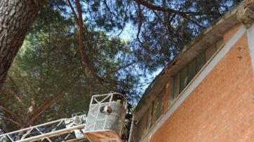 L’intervento dei vigili del fuoco ad aprile
