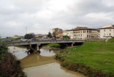 Il ponte sullElsa a Castelfiorentino 