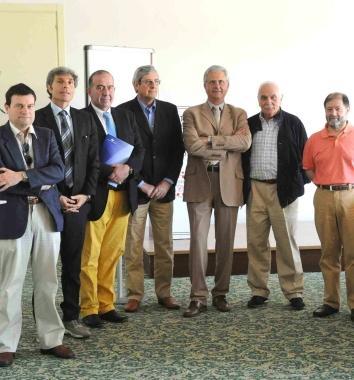 Foto di gruppo per i membri delle due commissioni dellAci 
